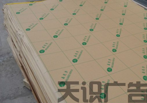 亚克力板材大小 厚度 颜色有哪些？(图1)