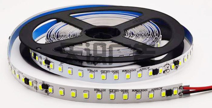 深渊镜里面用的灯是什么灯？(图3)