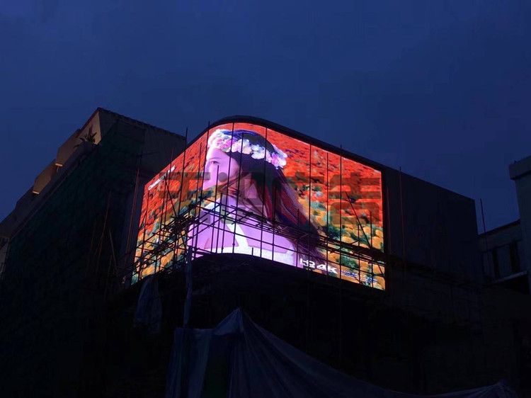 热门的裸眼3D屏是什么？什么技术原理？(图3)